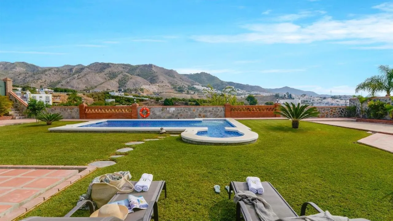 Villa Antonio Nerja By Ruralidays 0*,